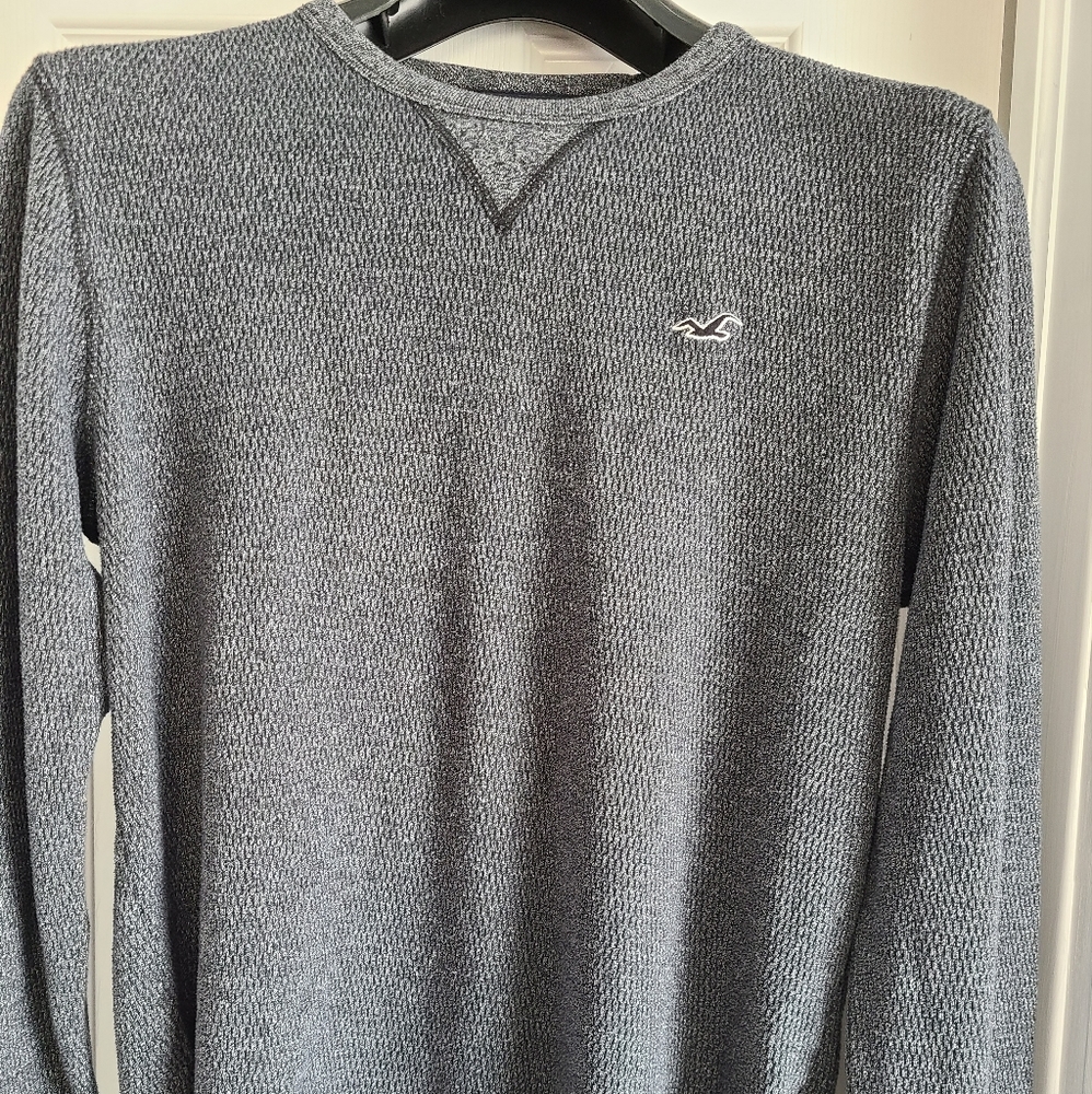 Mens size m long sleeve warm Hollister shirt like new